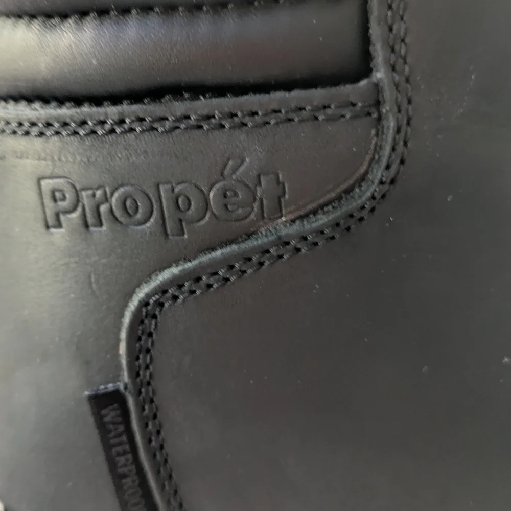 NWT Propet Black Men's Blizzard Mid Zip Boots